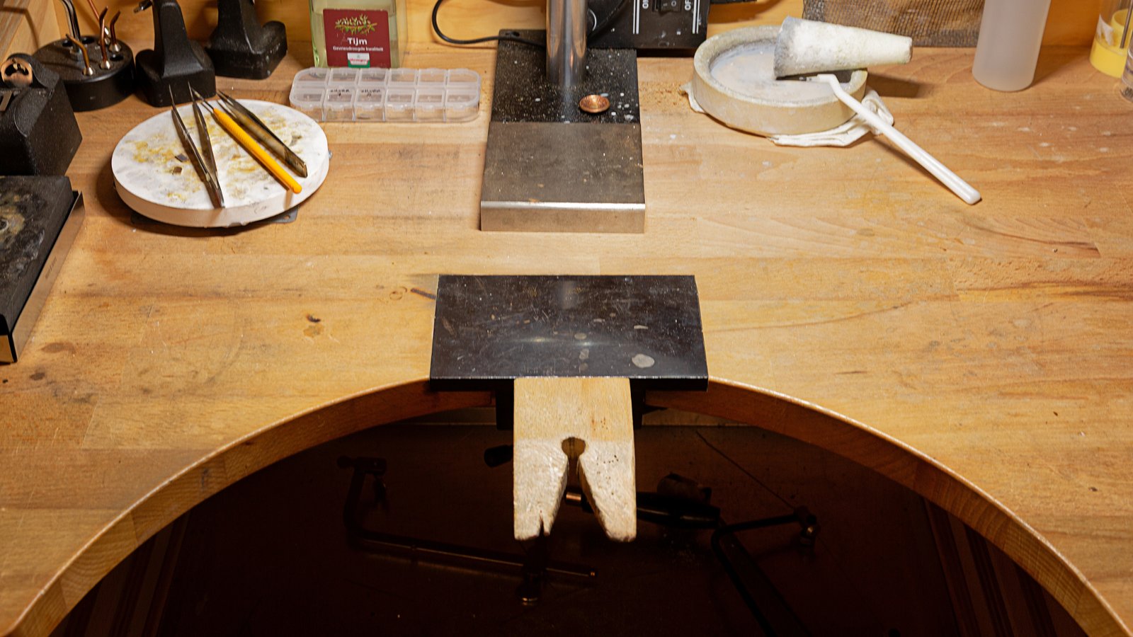 Empty workbench after a day of labor